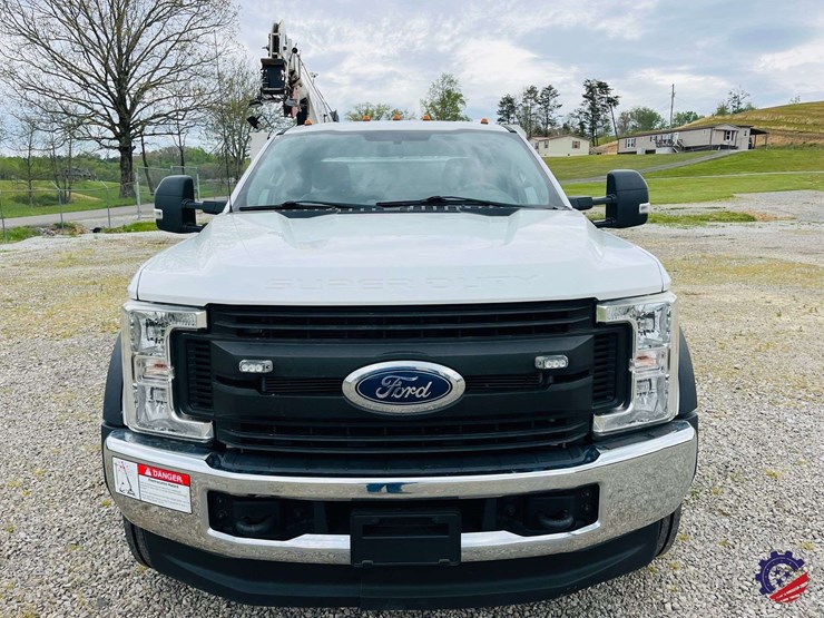 2018-ford-f550-image-11