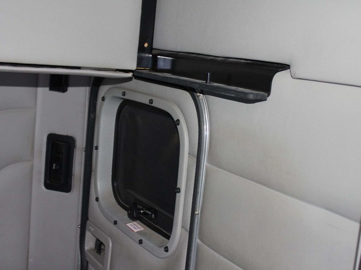 2019-peterbilt-glider-1npbggggx0d654893-mileage:-milage-unknown-image-65