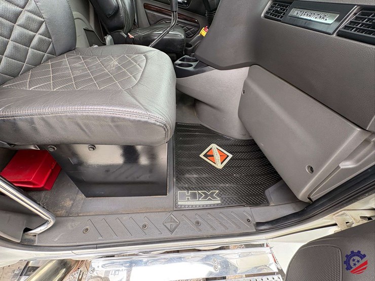 2024-international-hx520-image-74