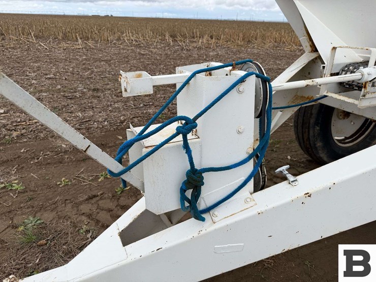 willmar-high-lander-fertilizer-spreader-image-11