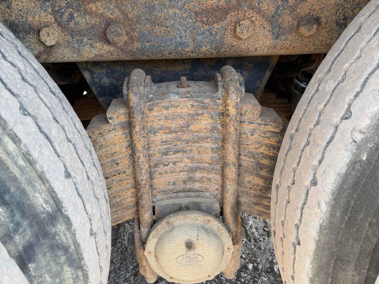 2007-mack-granite-gu713-image-12