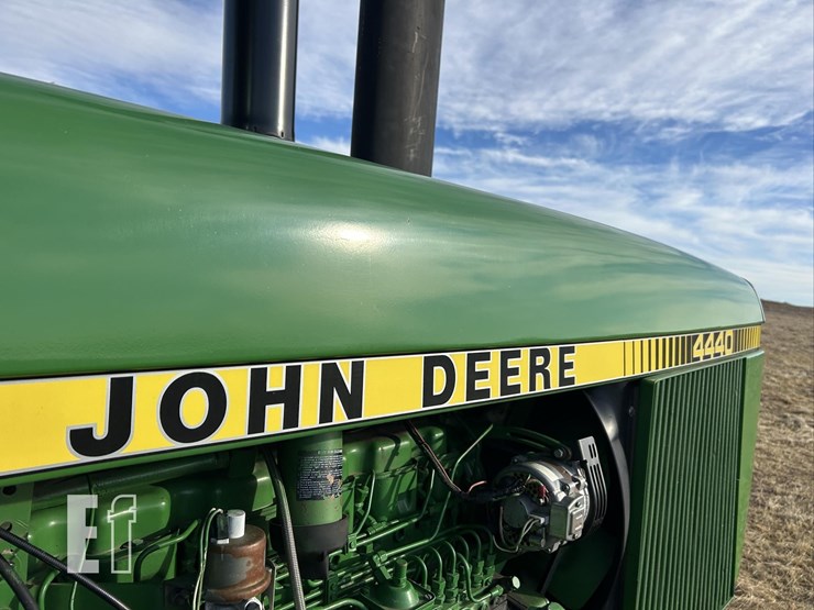 john-deere-4440-image-21