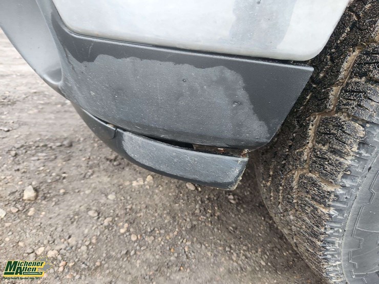 2011-gmc-sierra-2500hd-image-35