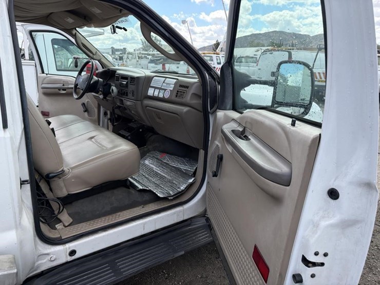 2003-ford-f350-image-9