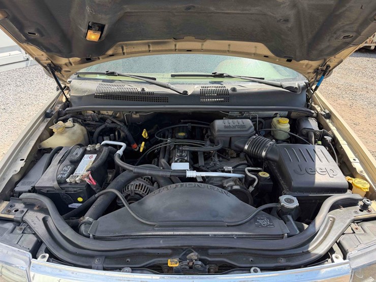 2001-jeep-grand-cherokee-laredo-image-12