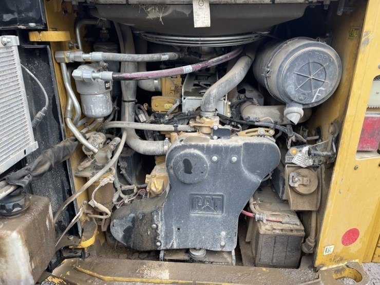 2021-caterpillar-299d3-xe-image-22