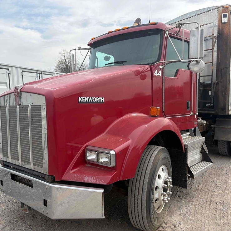 2010 CATERPILLAR C13