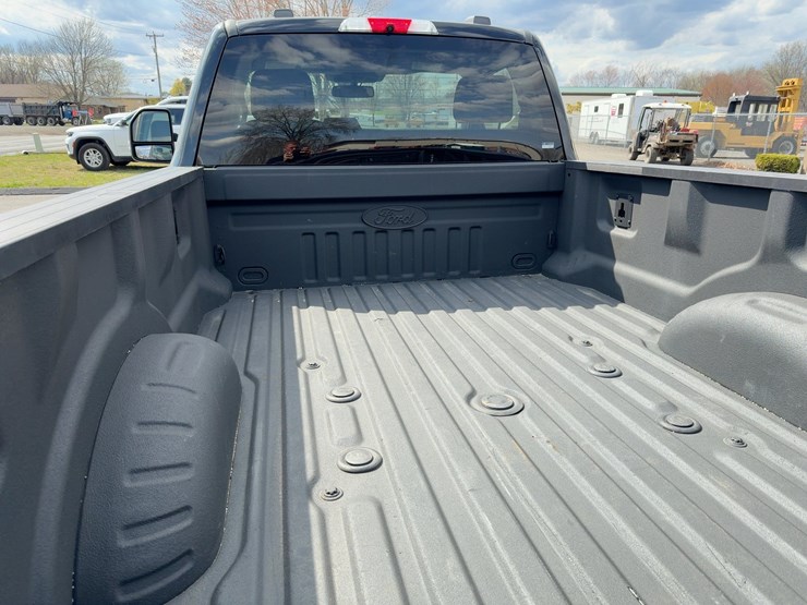 2023-ford-f450-xlt-image-17