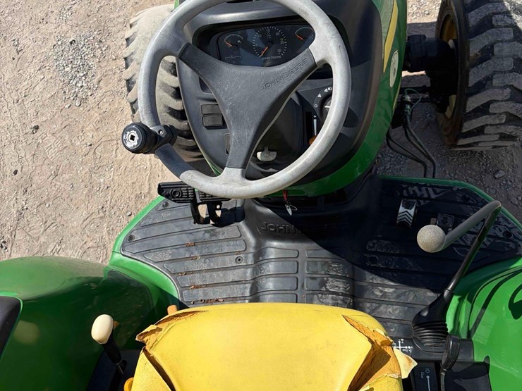 john-deere-4720-image-9