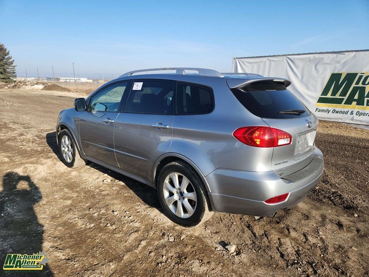 2011-subaru-tribeca-image-2