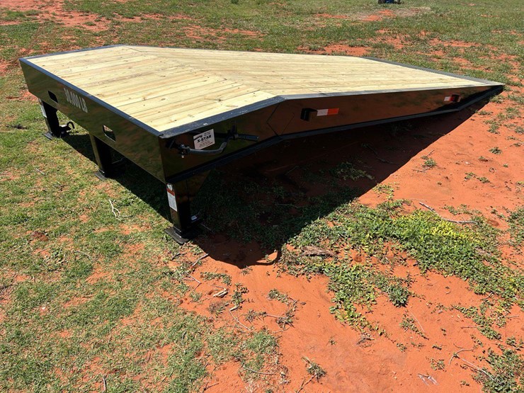 2026-x-star-loading-dock-image-3