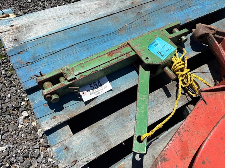 john-deere-quick-hitch-image-2