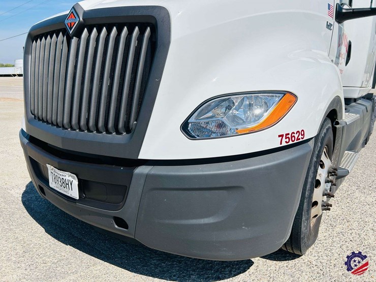 2024-international-lt62f-t/a-truck-tractor-image-24