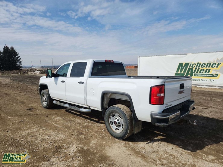 2016-gmc-sierra-2500hd-image-2
