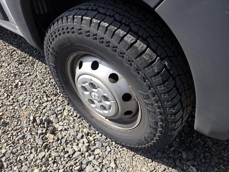 2018-dodge-3500-image-14