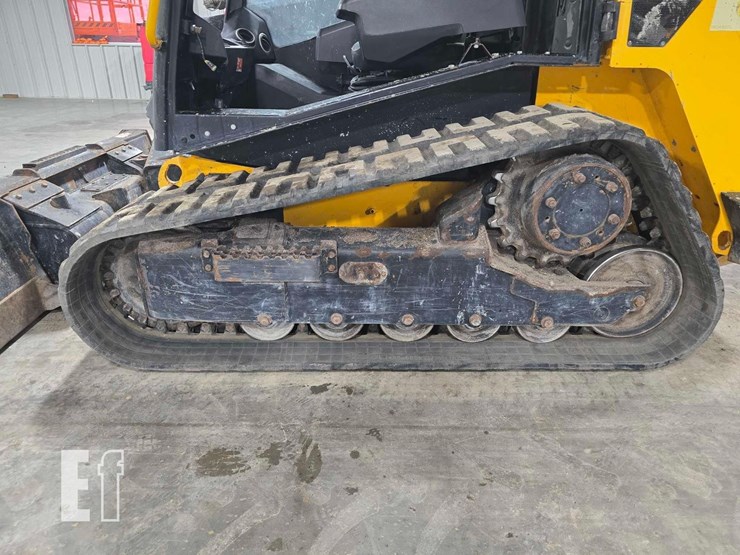 2021-jcb-3ts-8t-image-22