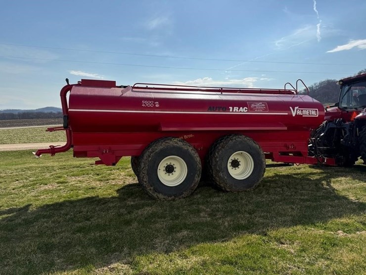 2023-valmetal-auto-trac-5600-gallon-manure-tanker-image-7