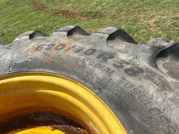 john-deere-r4038-image-5