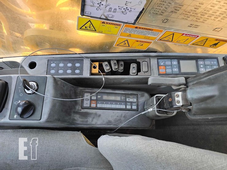 2007-caterpillar-320dl-image-19