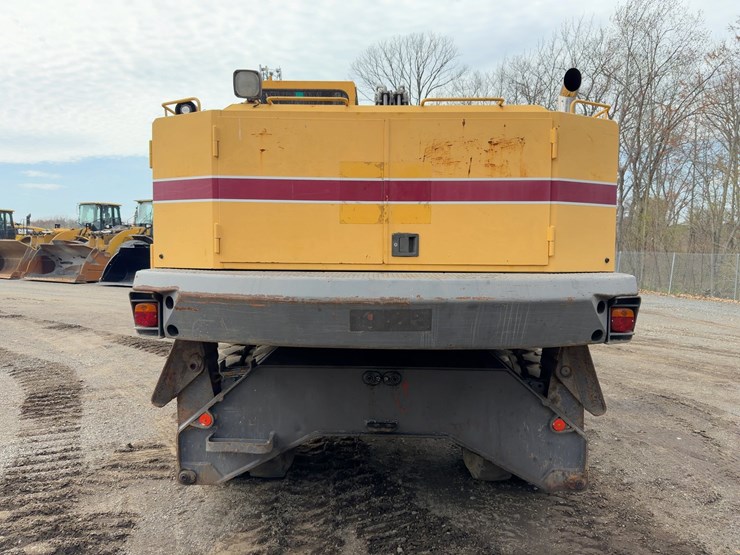 1994-akerman-ew200-image-4