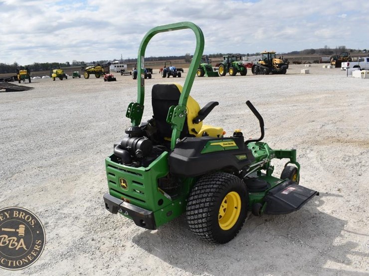 2024-john-deere-z930m-image-5