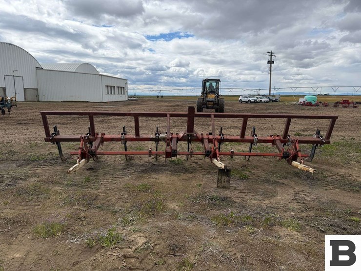 dammer-diker-bar-image-4