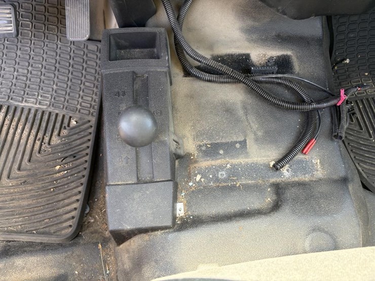 2012-gmc-sierra-2500-image-17