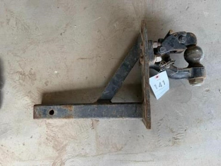 2-5/16"-ball-/-pintle-receiver-hitch-image-1