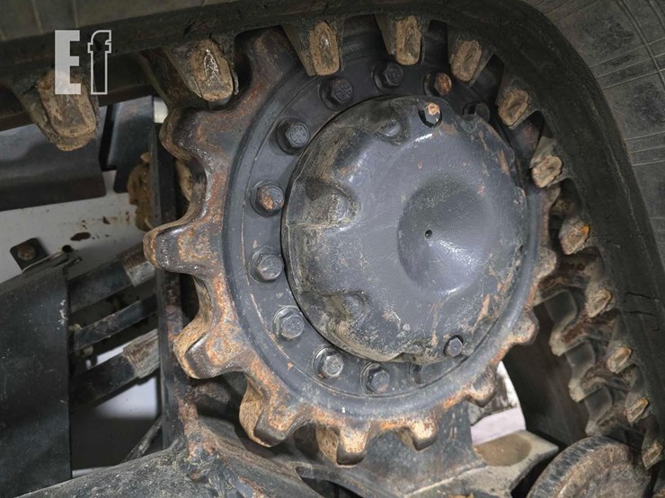 2020-bobcat-t76-image-26