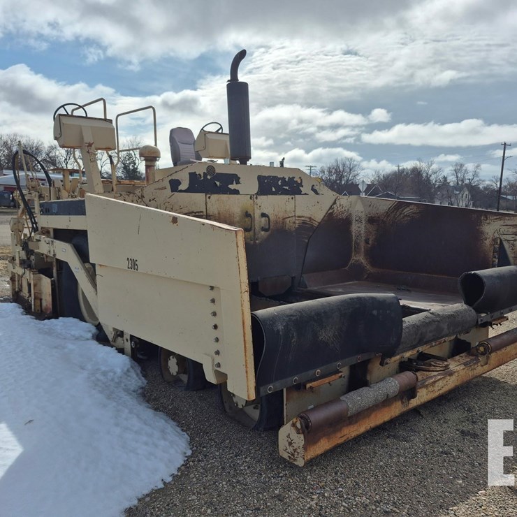 CATERPILLAR 8FT VIP SCREED 3207