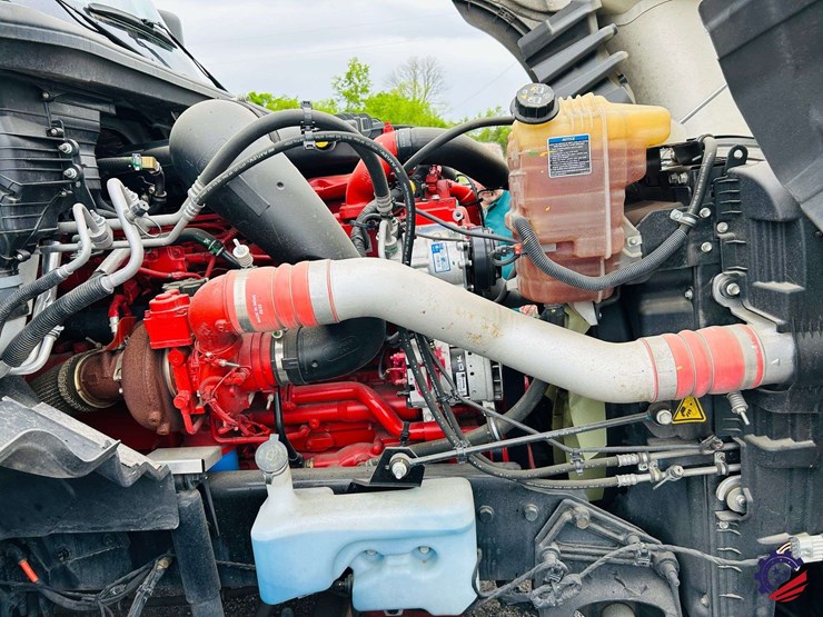 2024-international-lt62f-t/a-truck-tractor-image-73