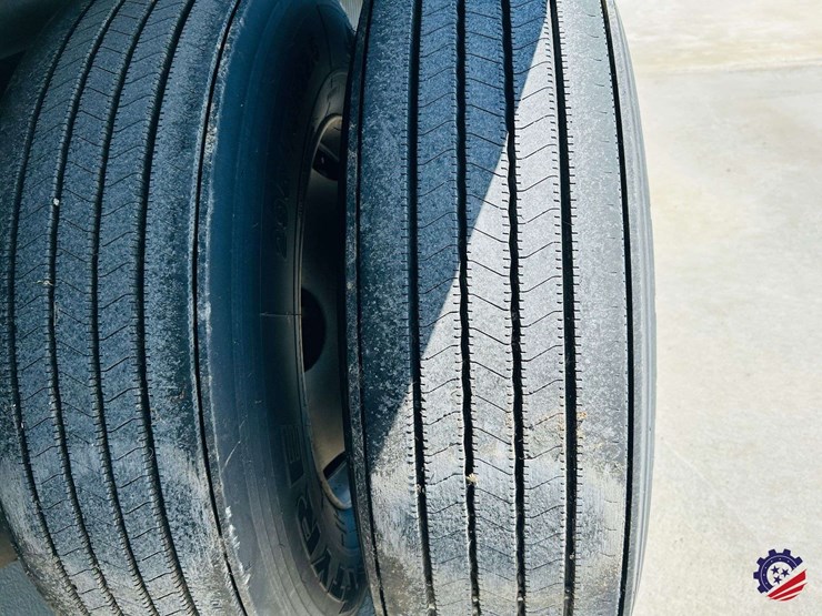 2013-hyundai-translead-image-21