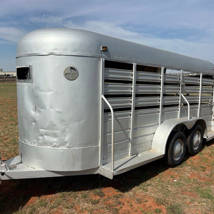 WW Livestock Trailer
