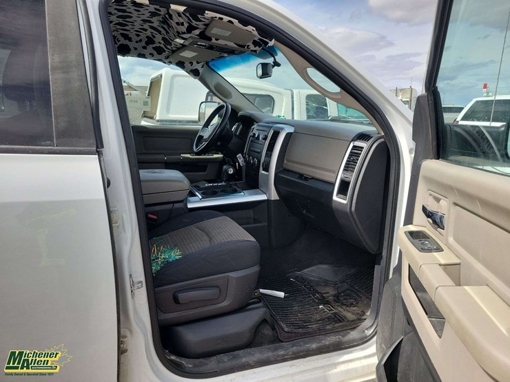 2010-dodge-ram-1500-image-24