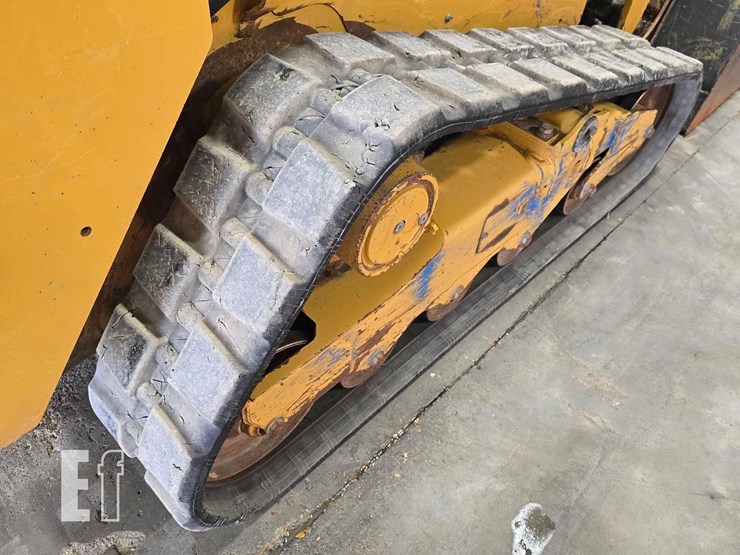 2023-caterpillar-259d3-image-38