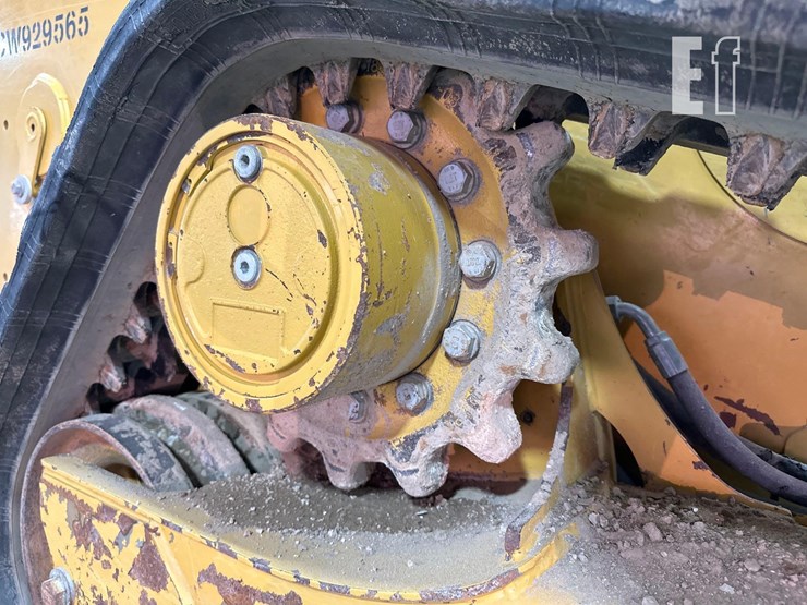 2023-caterpillar-259d3-image-36