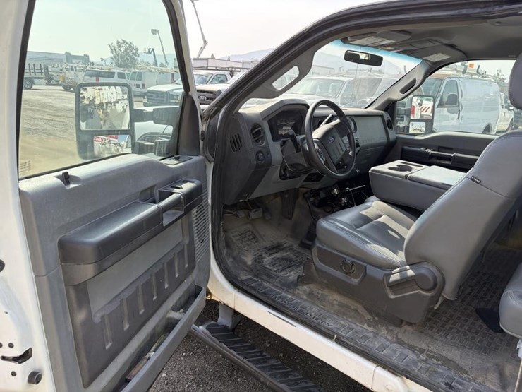 2011-ford-f250-image-12