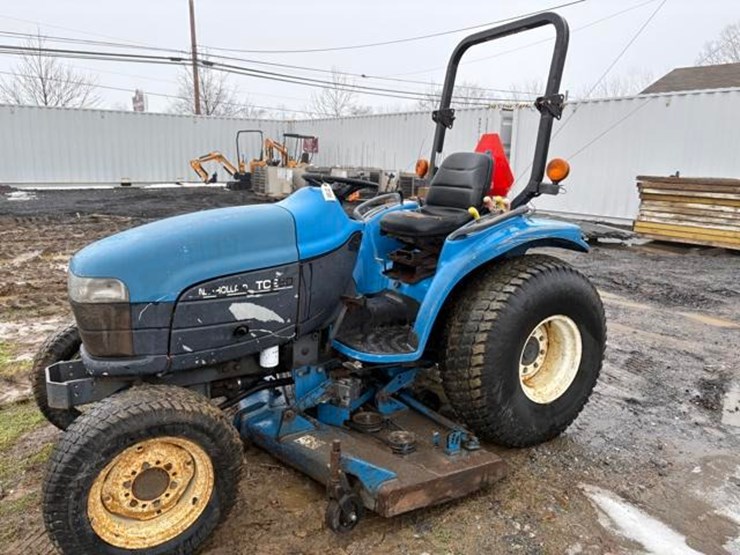 new-holland-tc25d-image-1