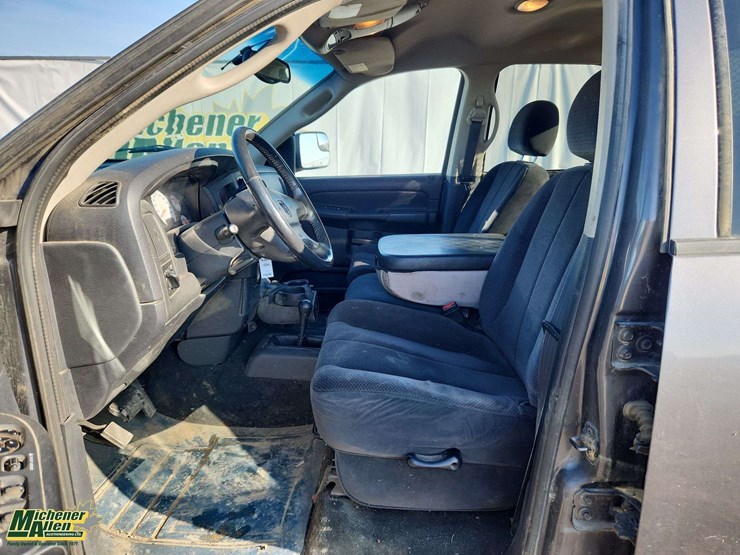 2002-dodge-ram-1500-image-13