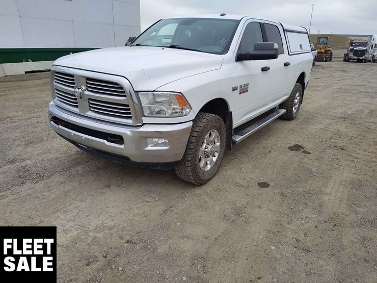 2016-dodge-2500-image-1