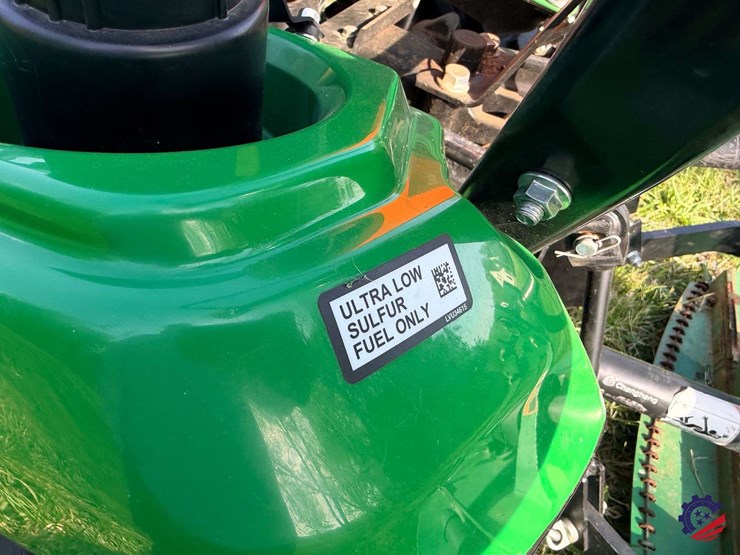 2025-john-deere-1023e-image-69