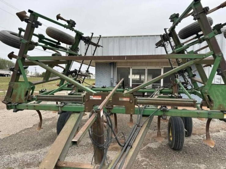 john-deere-610-image-11