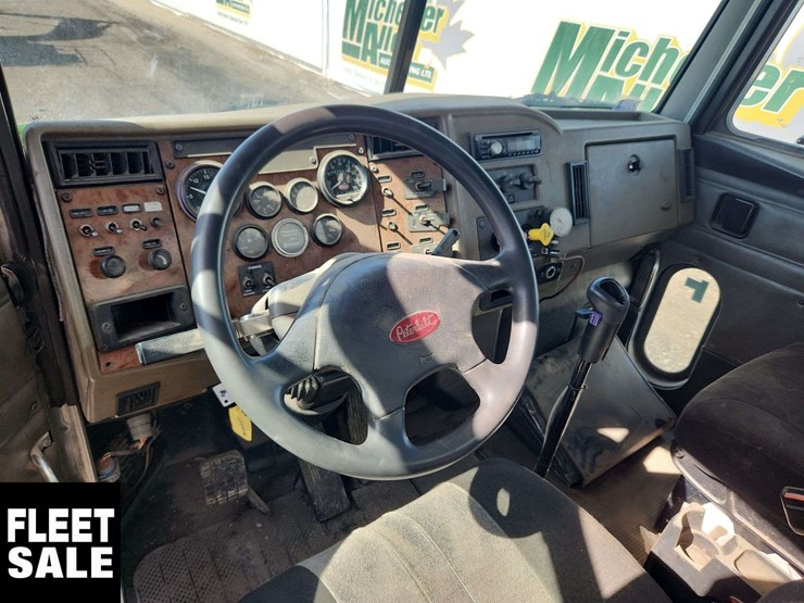 2004-peterbilt-330-image-20