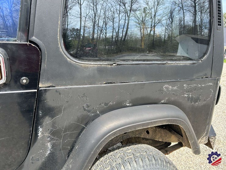 1994-jeep-wrangler-image-41