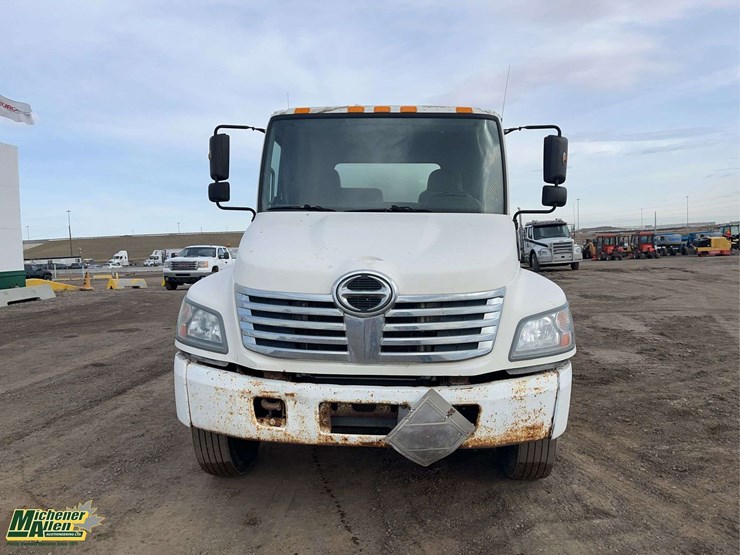 2008-hino-308-image-8