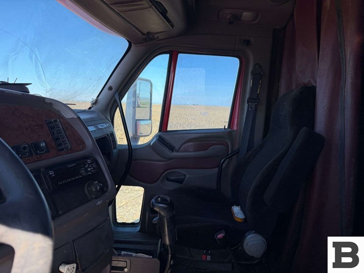 2008-peterbilt-387-image-41
