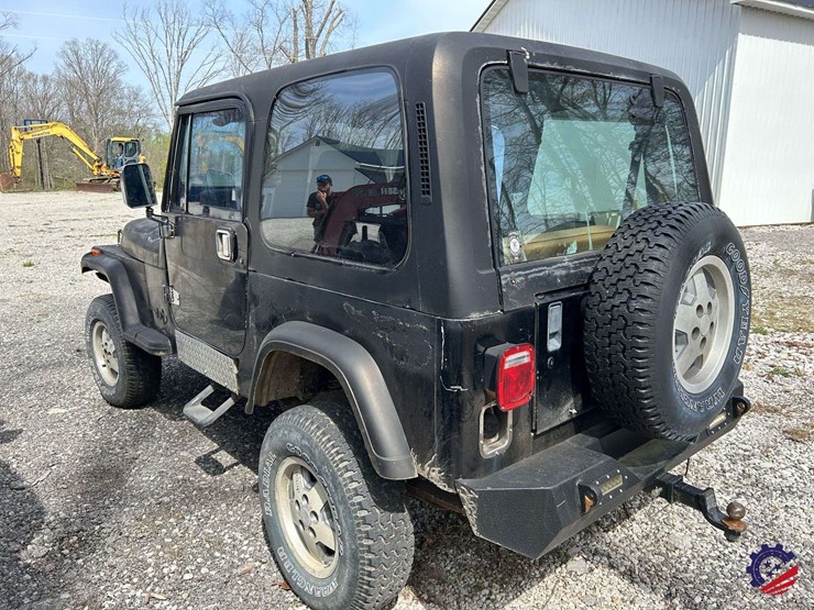 1994-jeep-wrangler-image-7