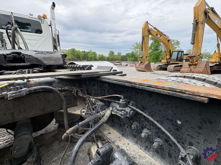 2024-international-hx520-image-44