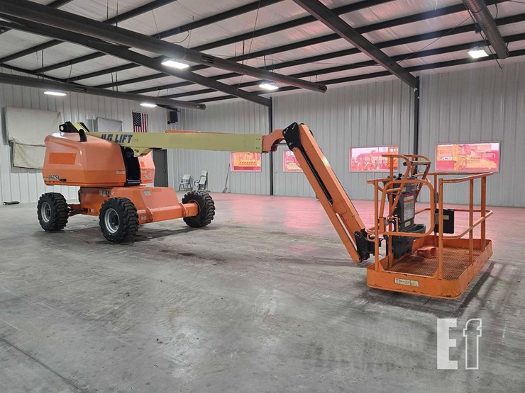 2019-jlg-460sj-image-2
