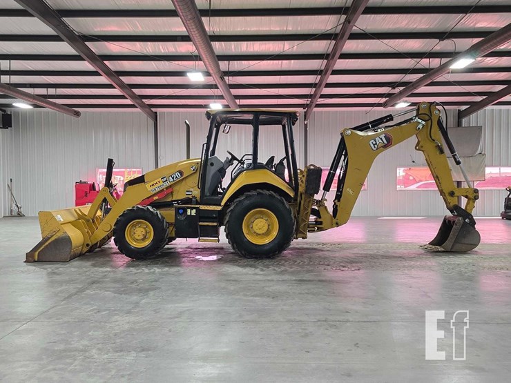 2021-caterpillar-420-image-5